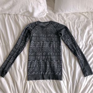 LNWOT Lululemon Long Sleeve